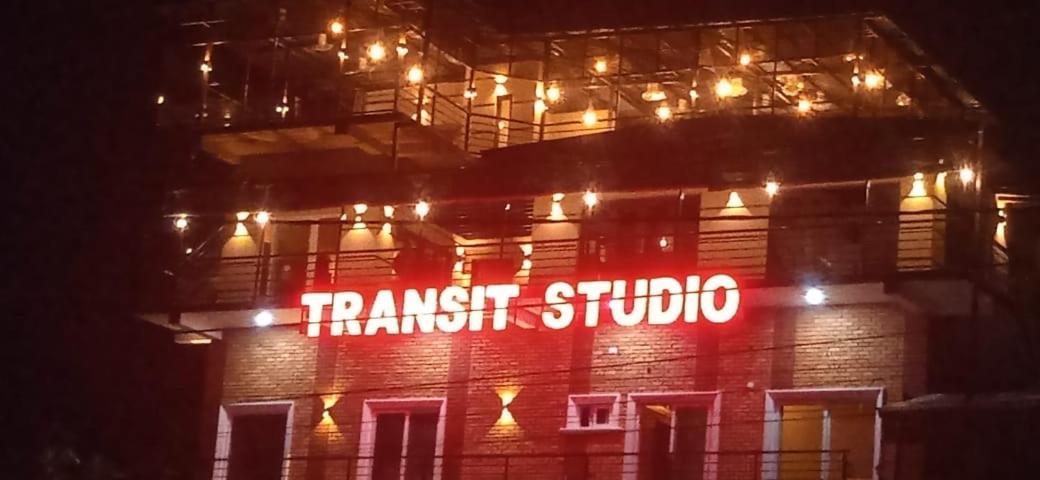 Transit Studio Katunayake Exterior photo